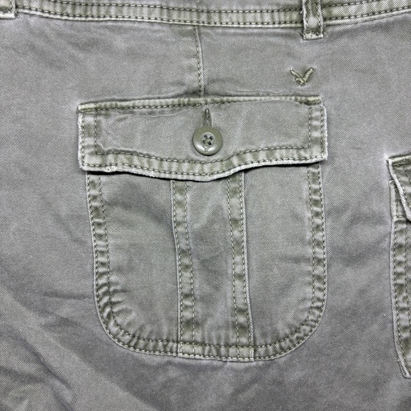 American Eagle Denim Low Rise Jean Shorts - Picture 5 of 5